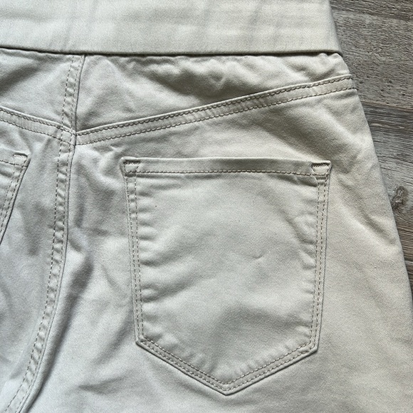 Nine West Heidi Pull On Crop - Picture 7 of 9